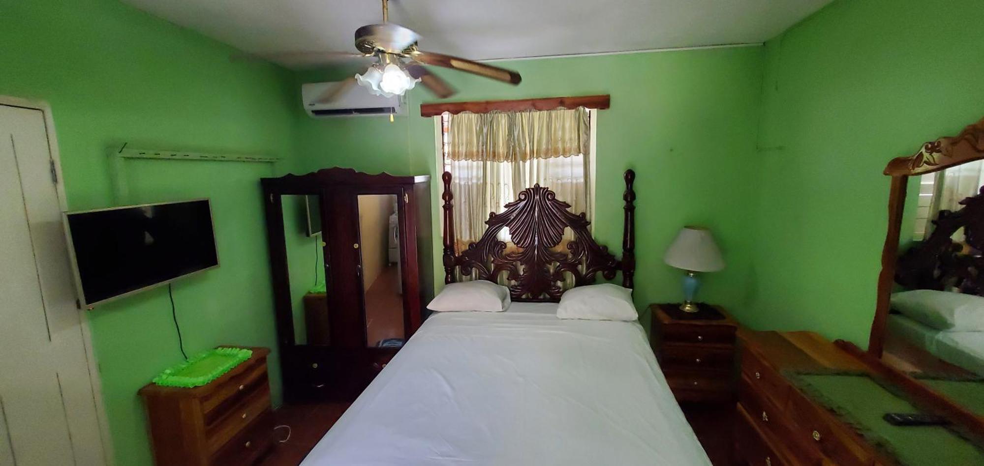 Little Shaw Park Guest House Ocho Rios Exteriör bild