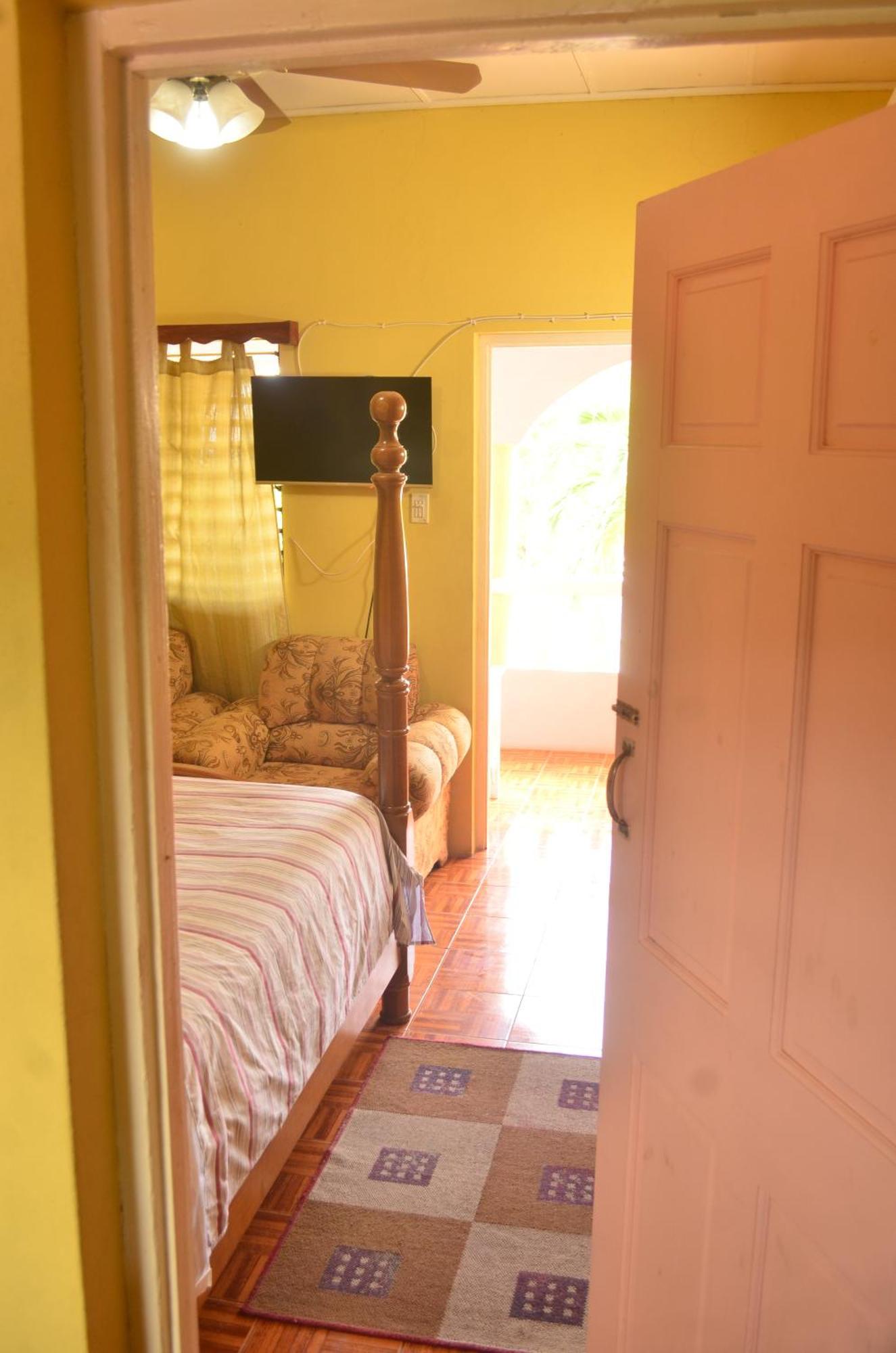Little Shaw Park Guest House Ocho Rios Exteriör bild
