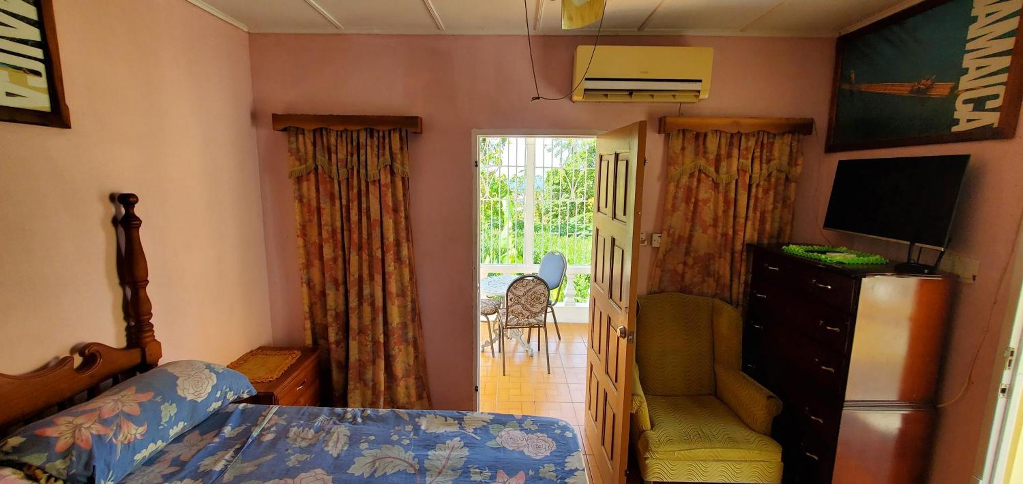 Little Shaw Park Guest House Ocho Rios Exteriör bild