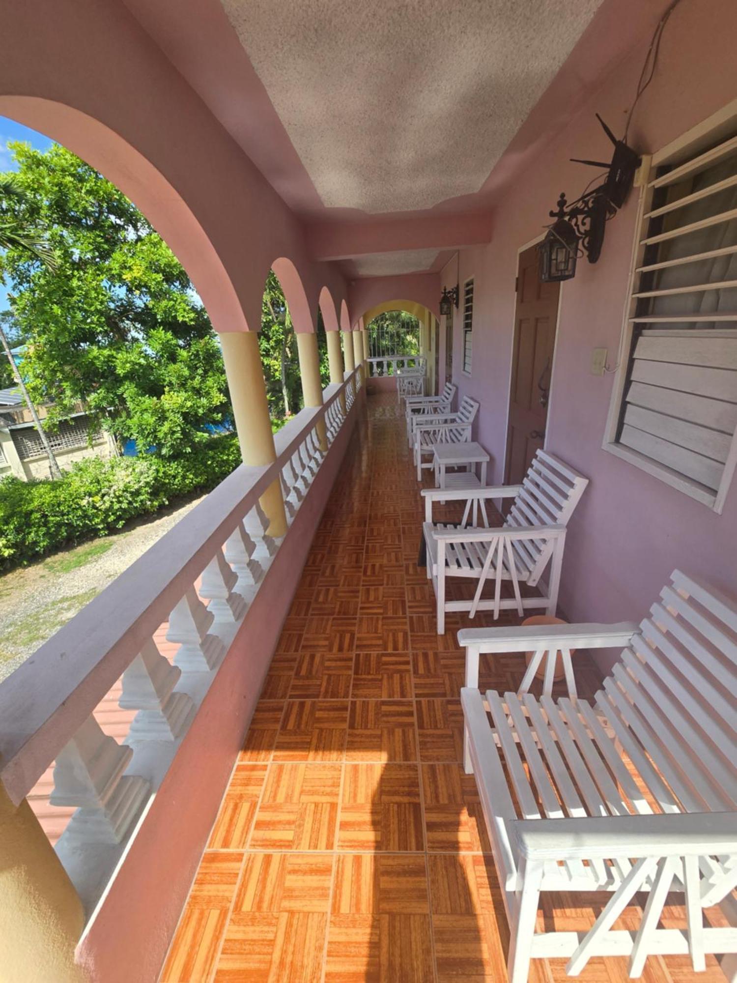 Little Shaw Park Guest House Ocho Rios Exteriör bild
