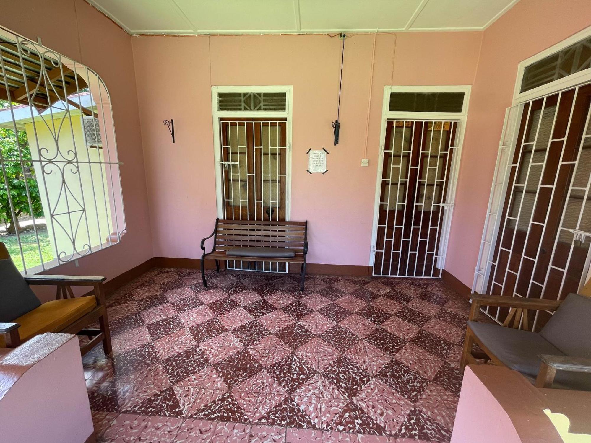 Little Shaw Park Guest House Ocho Rios Exteriör bild